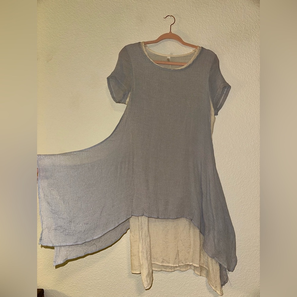 Unique Two-Tone Linen Top